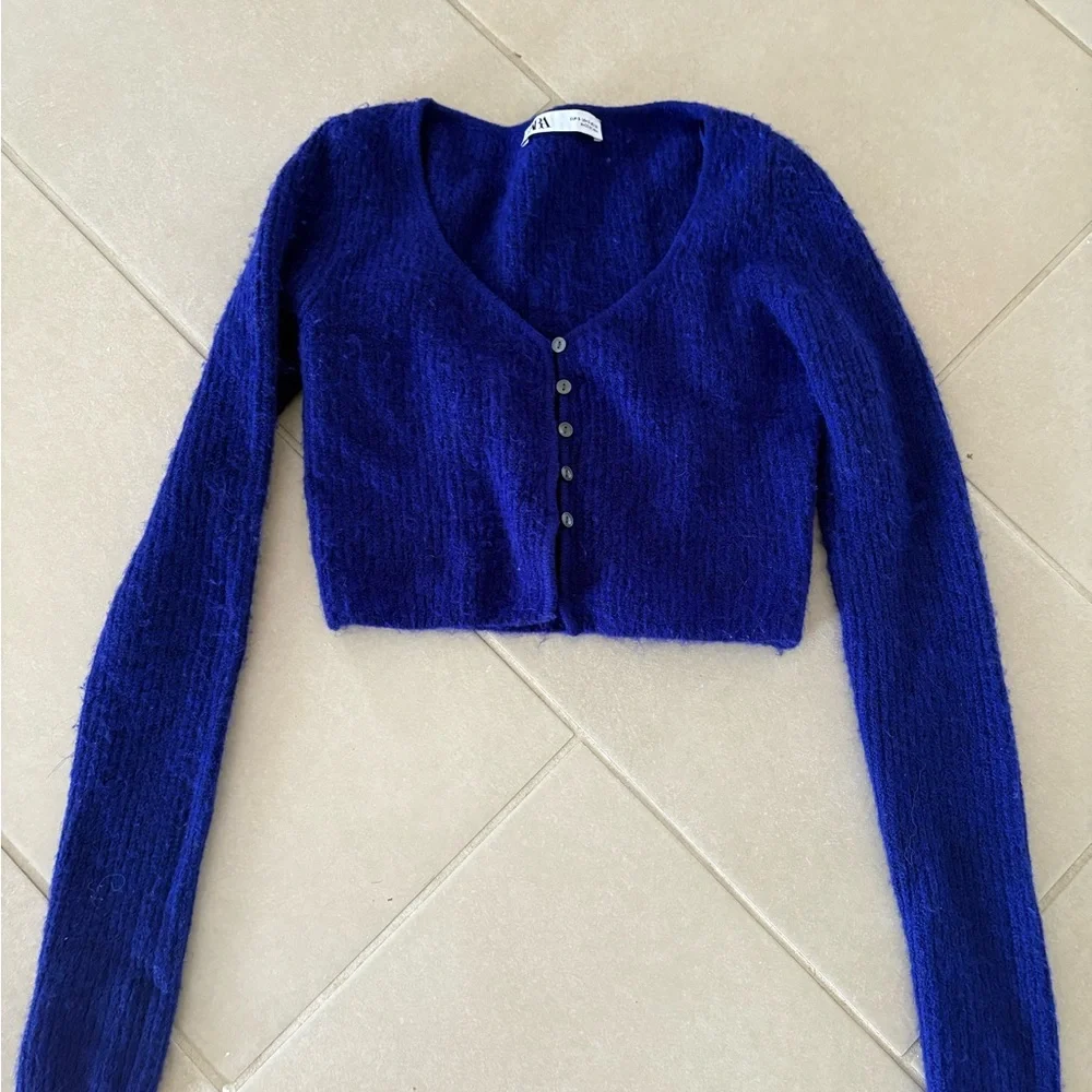 Zara Royal Blue Fuzzy Cropped Cardigan - Soft Knit V-Neck Sweater - Size S - Picture 6 of 9